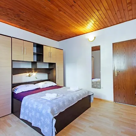 Apartment Andrija
