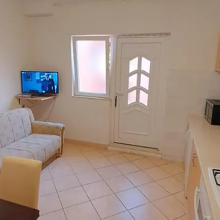 Andrija Apartment *