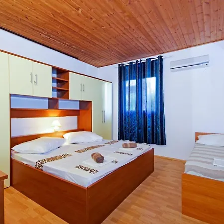 Apartment Andrija