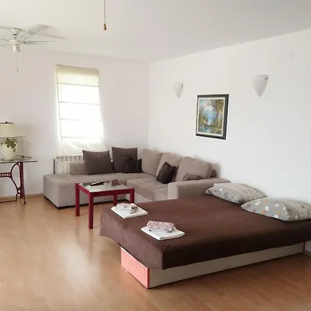 Andrija Apartment Zivogosce
